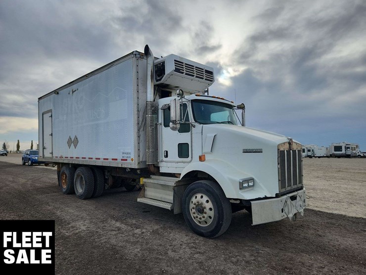 2008-kenworth-t800-image-4