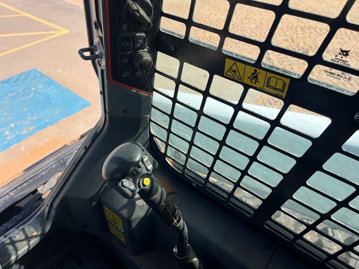 2021-bobcat-t66-image-13