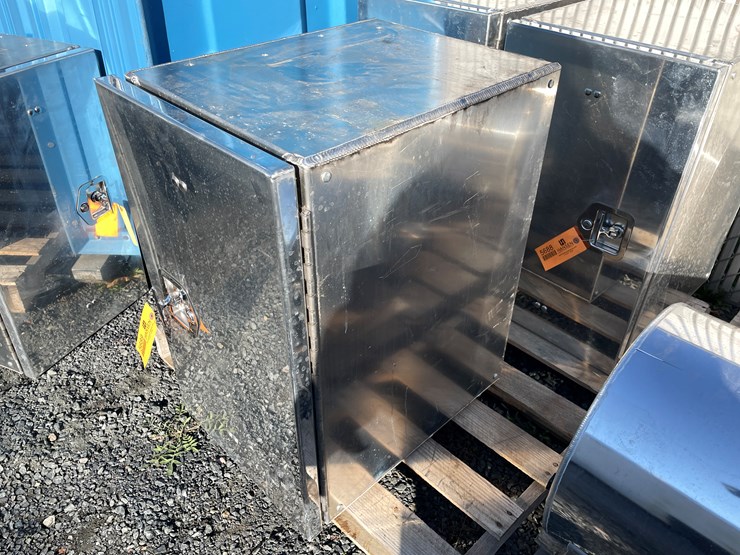 #5689-•-chandler-truck-mount-toolbox-image-4