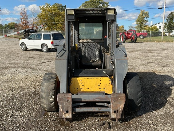 new-holland-ls190-image-8