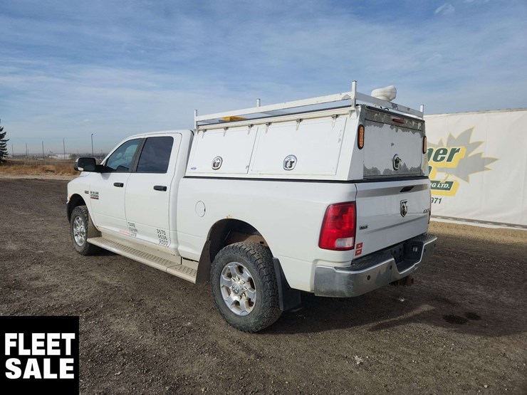 2016-ram-2500-slt-image-2