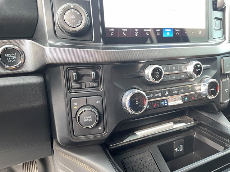 2023-ford-f450-platinum-image-66