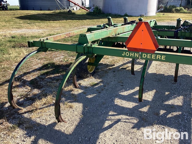 1985-john-deere-712-image-19