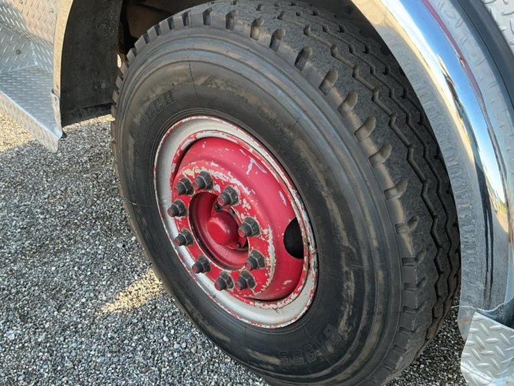 #2000-•-1982-sutphen-deluge-fire-engine-truck-detroit-diesel-6v92ta-image-16