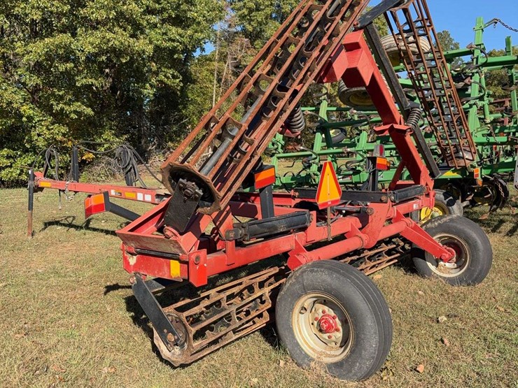 case-ih-crumbler-image-6