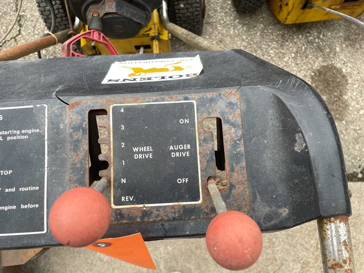 #14035-•-(2)-bolens-24"-snow-blower-(o4)-image-20