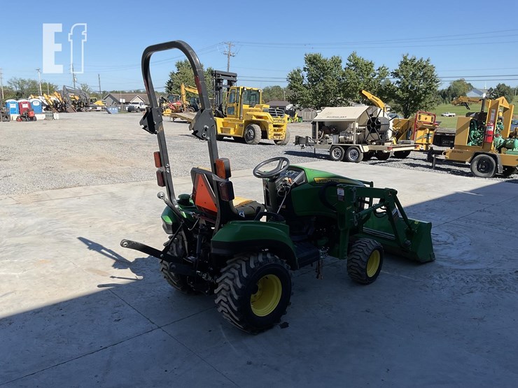 2014-john-deere-1023e-image-4