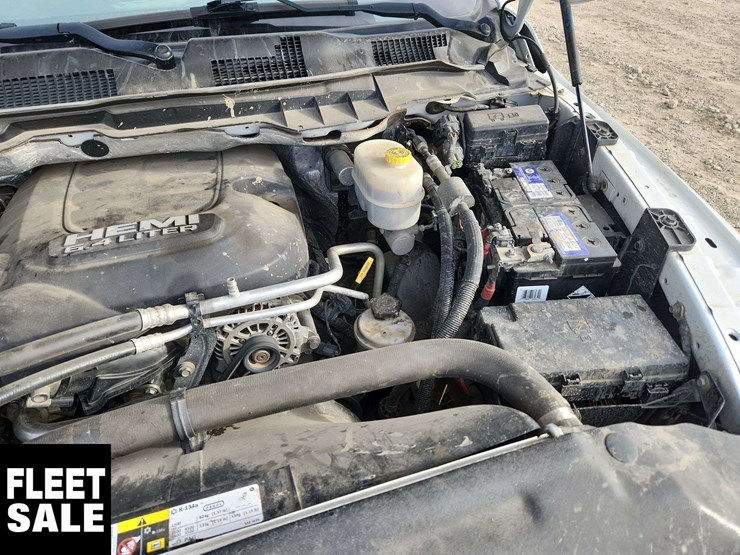 2016-ram-2500-slt-image-17