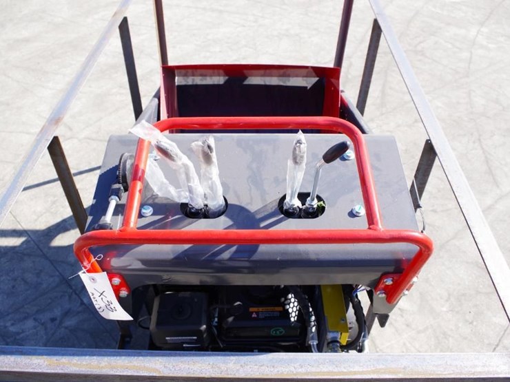 2025-agt-industrial-stand-on-self-loading-mini-crawler-dumper,-gasoline-engine,-m/n-qht500fl-image-4