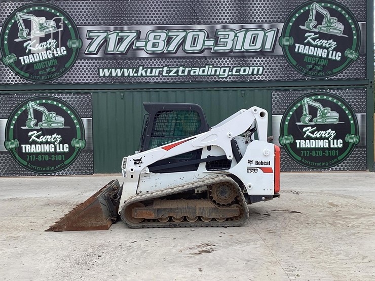 2019-bobcat-t740-image-1