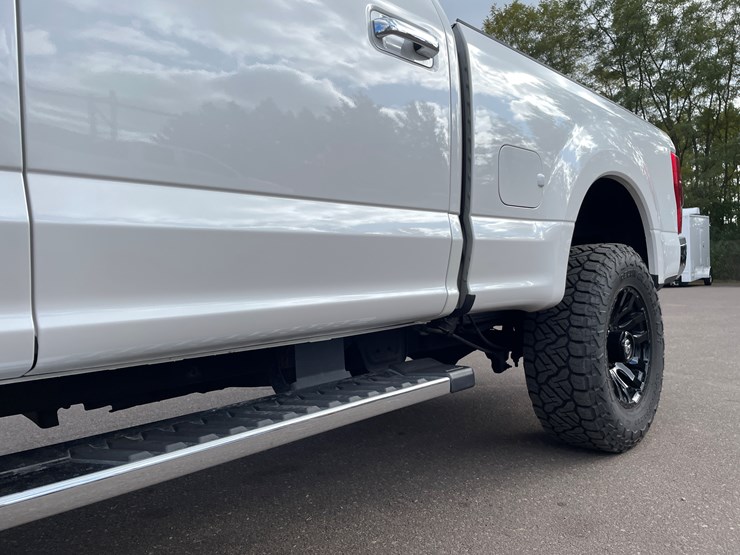 2019-ford-f350-xlt-lariat-image-26