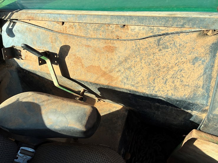 john-deere-4240-image-18