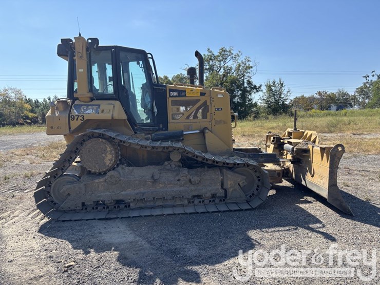 2013-caterpillar-d6n-lgp-image-6