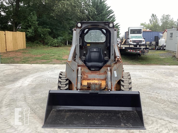 2019-deere-318g-image-7