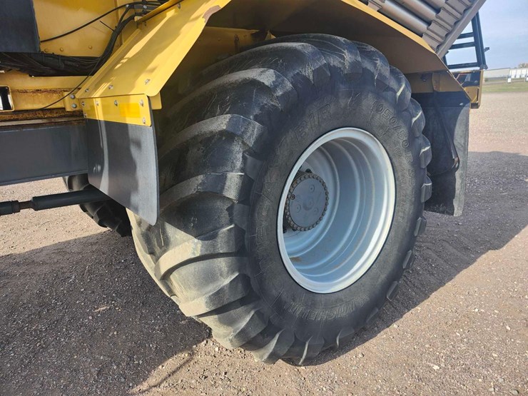 2018-agchem-9300b-terragator-image-34