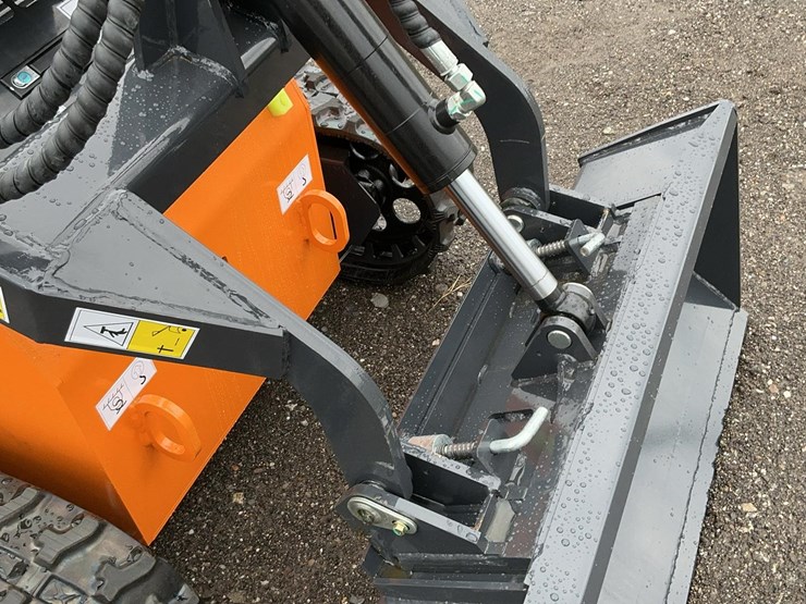 #1003-•-unused-landhero-t460-mini-skid-steer-loader-image-32