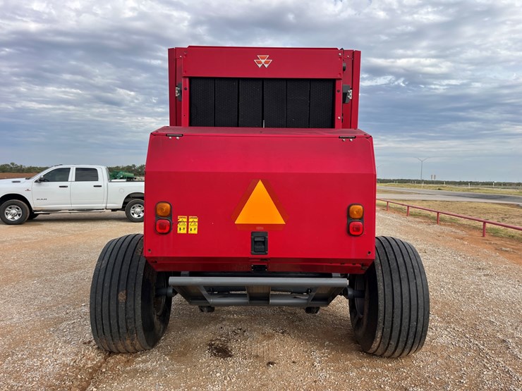 2017-massey-ferguson-2946-image-12