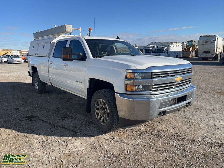 2018-chevrolet-silverado-3500hd-image-6