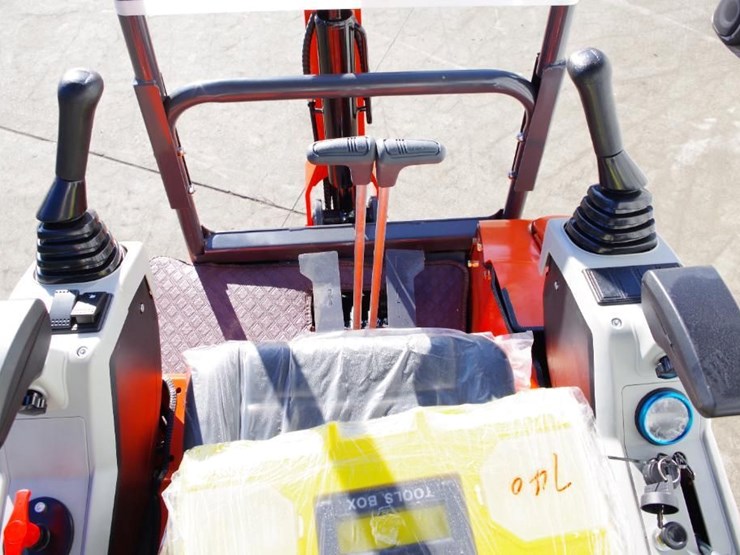 2025-cfg-industrial-qk20r-mini-excavator,-rato-gasoline-engine,-unused-image-5