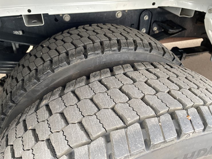 2023-ford-f450-platinum-image-36