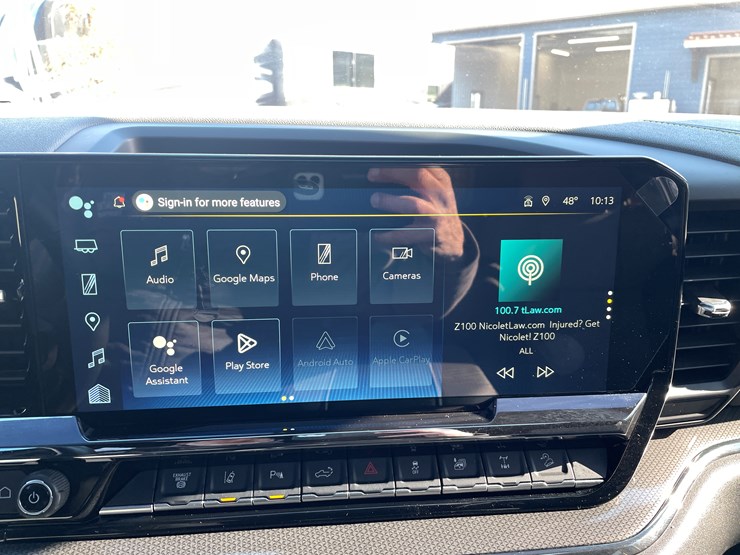 2025-chevrolet-silverado-image-68