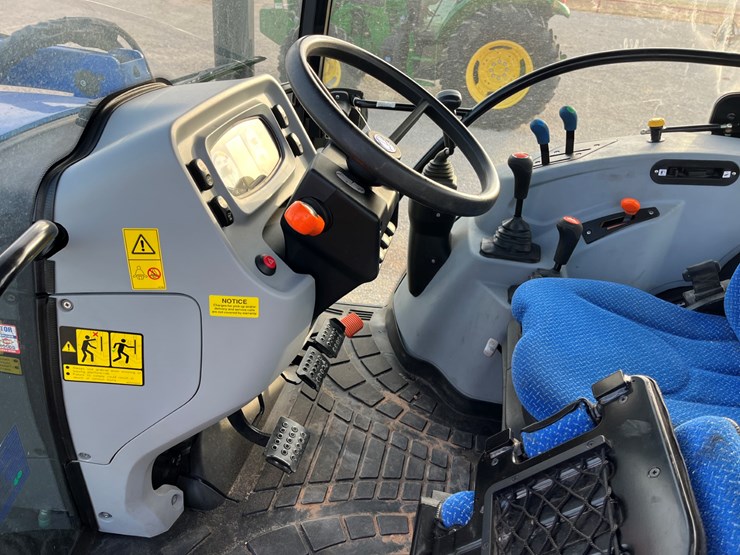 2020-new-holland-workmaster-120-image-15