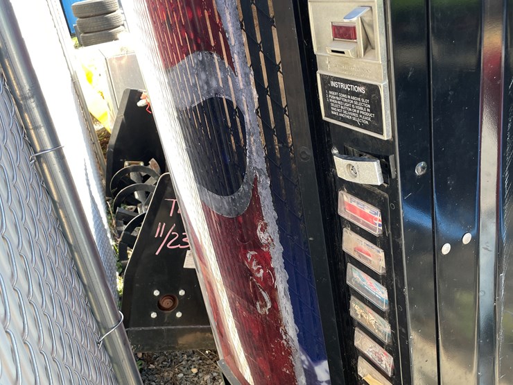 #5697-•-pepsi-machine-image-4