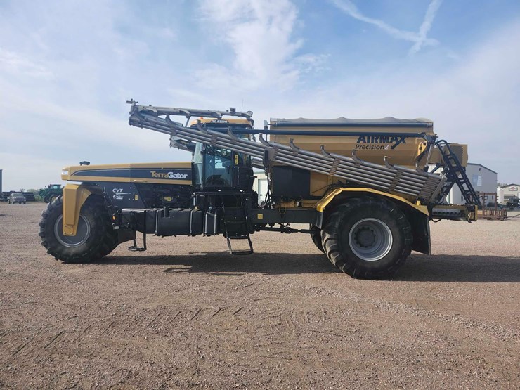 2018-agchem-9300b-terragator-image-5