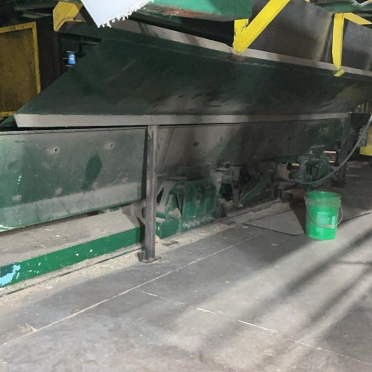 #175 • Vibrating Conveyor