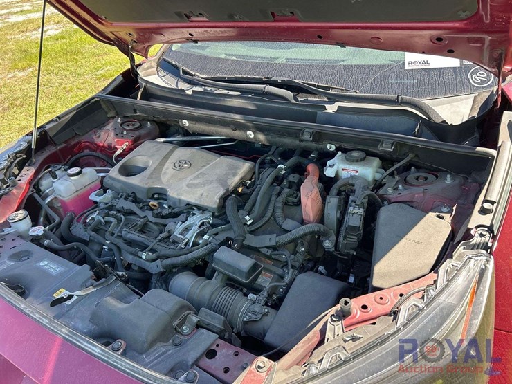 2019-toyota-rav4-le-image-7