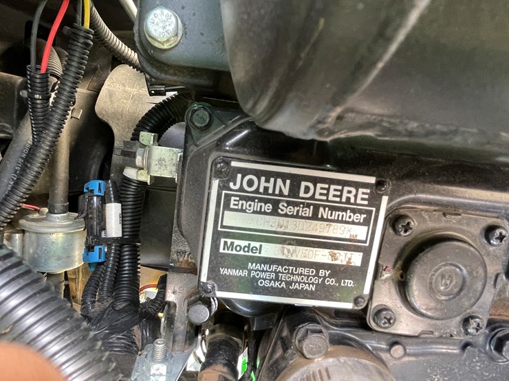 2024-john-deere-1025r-image-50