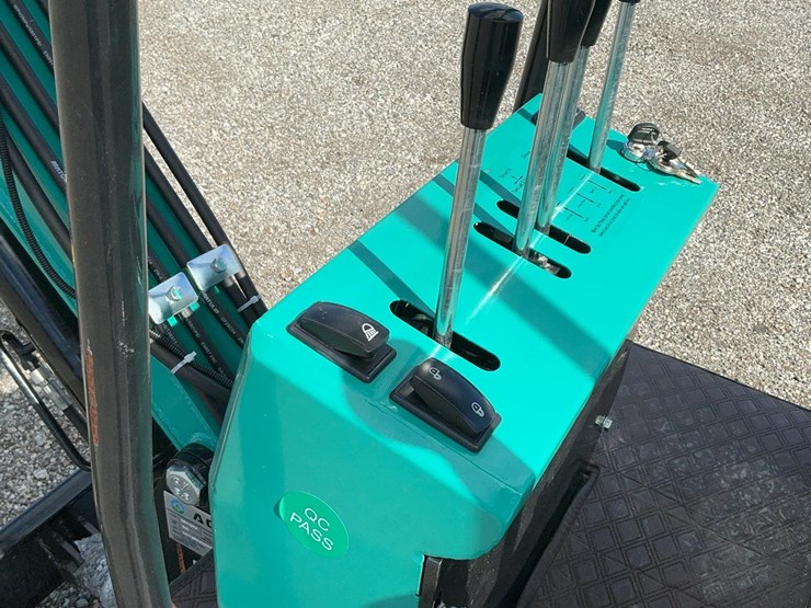 #1600-•-2025-agt-mh12rx-mini-excavator-image-17