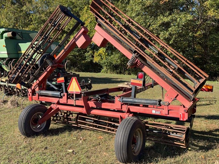 case-ih-crumbler-image-4