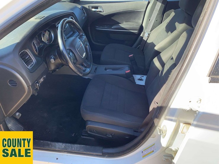 2021-dodge-charger-rwd-4dr-sedan-image-16