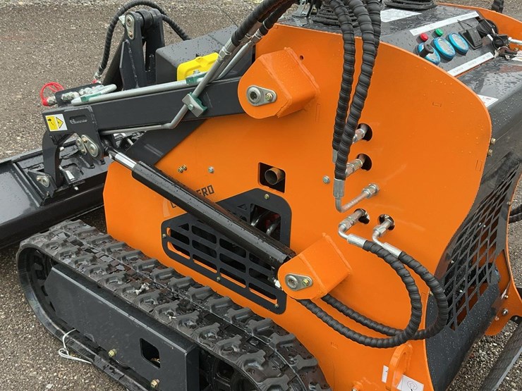 #1002-•-unused-landhero-t460-mini-skid-steer-loader-image-18
