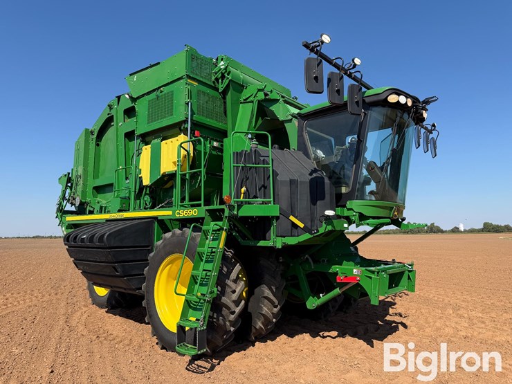 2018-john-deere-cs690-image-3