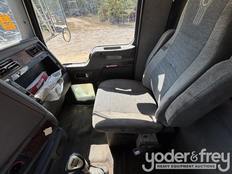 2007-kenworth-t270-image-20