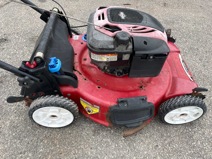 #14030-•-(2)-toro-recycler-lawn-mowers-(o4)-image-12