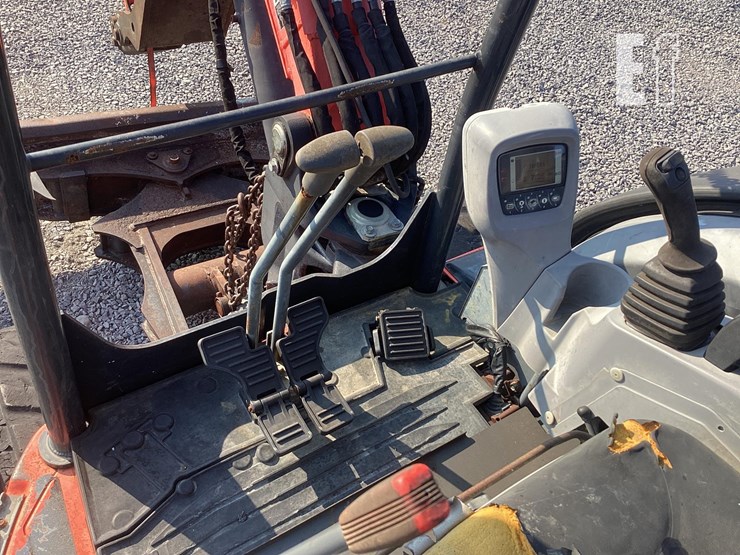 2018-kubota-kx057-4-image-15