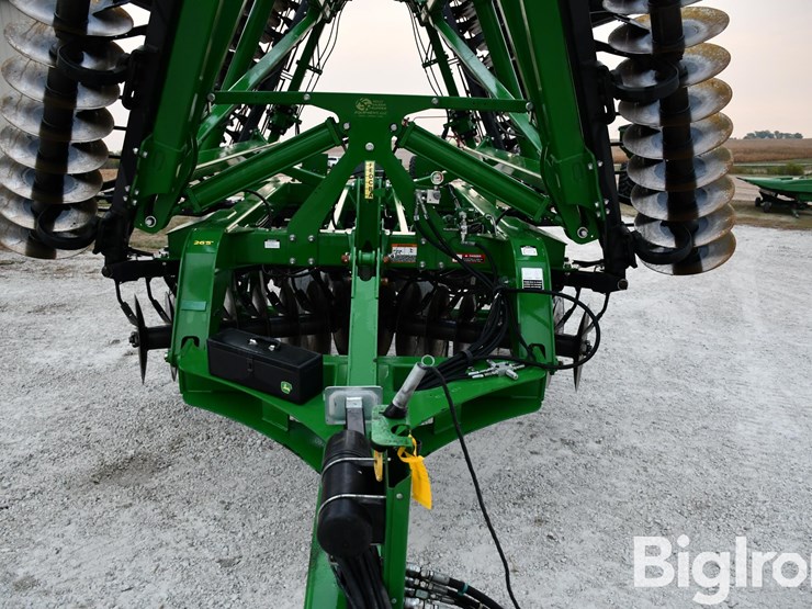 john-deere-2623vt-image-11