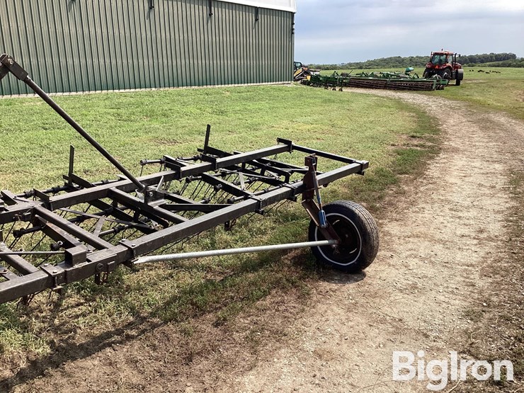 30'-folding-tine-weeder-image-12