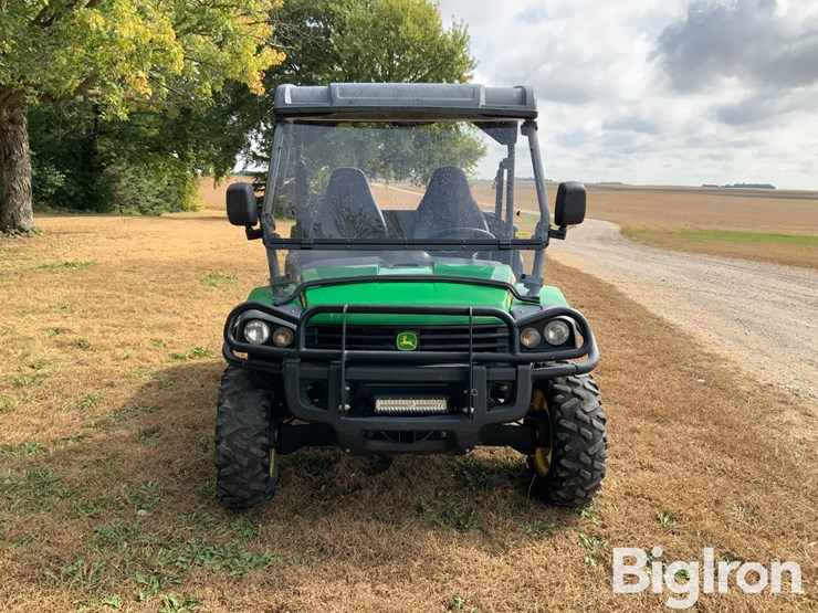2014-john-deere-825i-utv-image-2