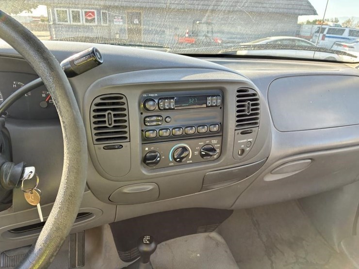1997-ford-f150-image-19
