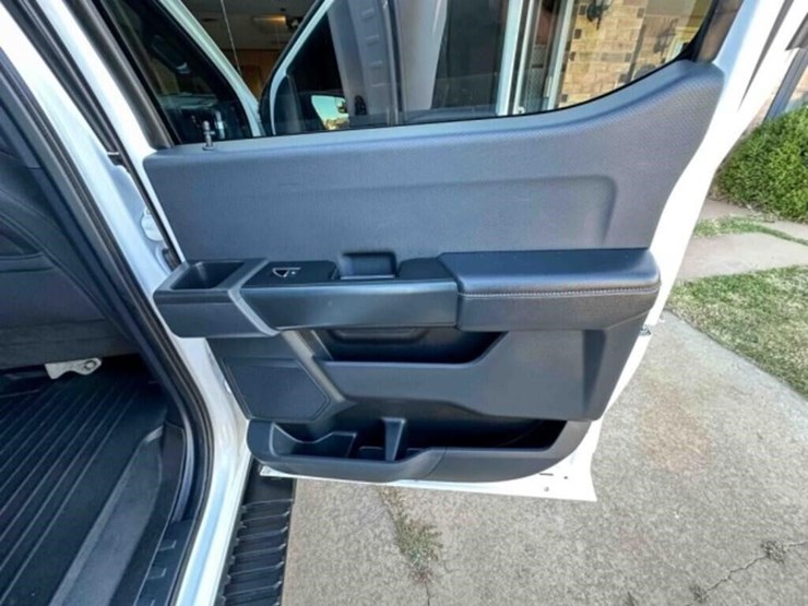 2023-ford-f150-image-28