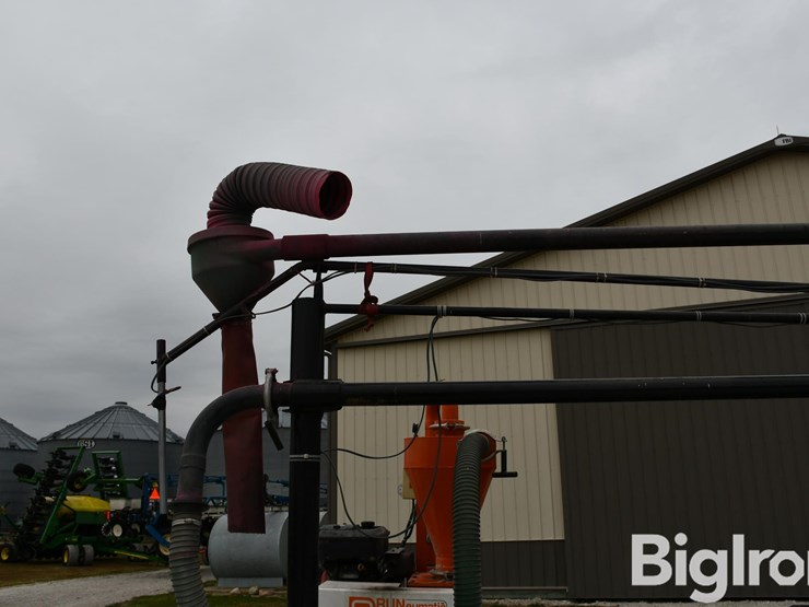 2011-corn-pro-3-box-seed-tender-on-t/a-tilt-deck-utility-trailer-image-15