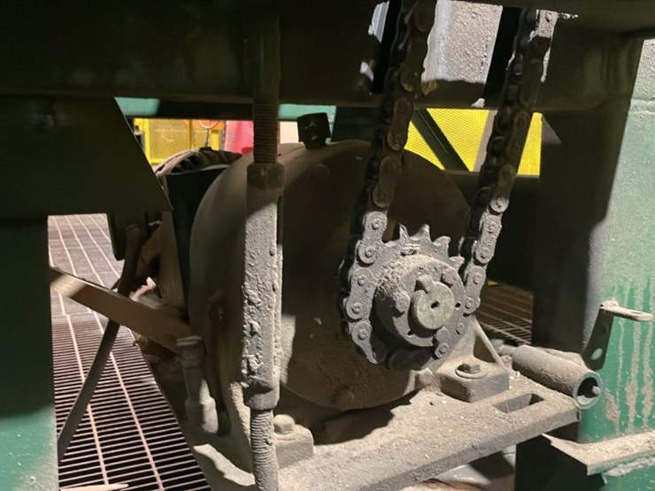 #128-•-roll-case-image-5