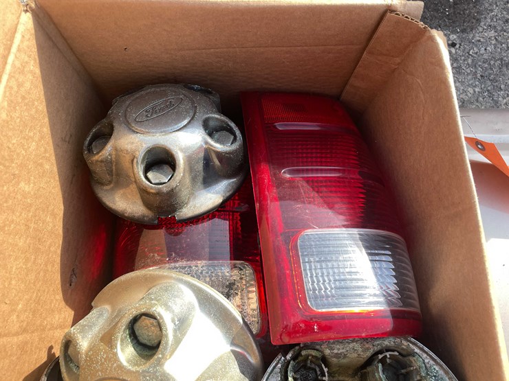 #14101-•-ford-parts-(o4)-image-11