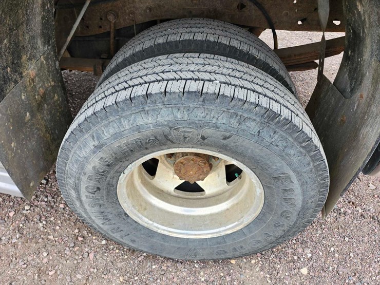 1999-ford-f350-image-23