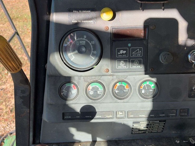 1982-john-deere-8820-image-15