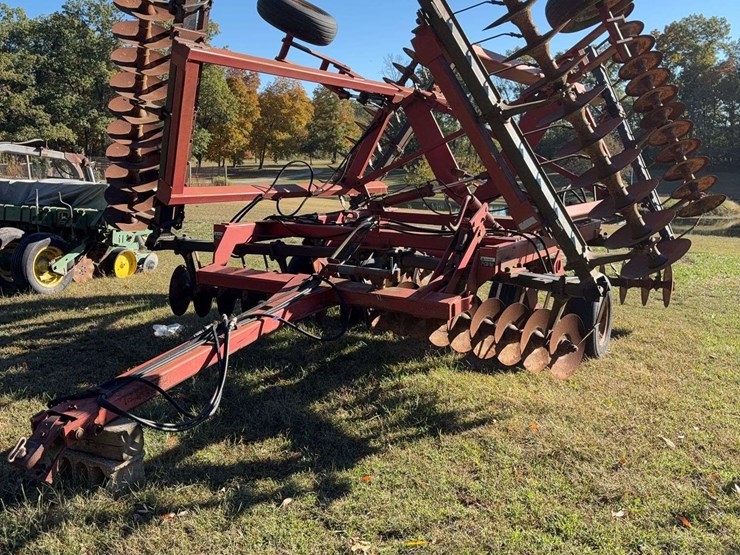 case-496-disk,-7-1/2''-spacing,-16''-blades-tandem-axle-on-frame,-rear-hitch,,-s/n--016019.-image-1